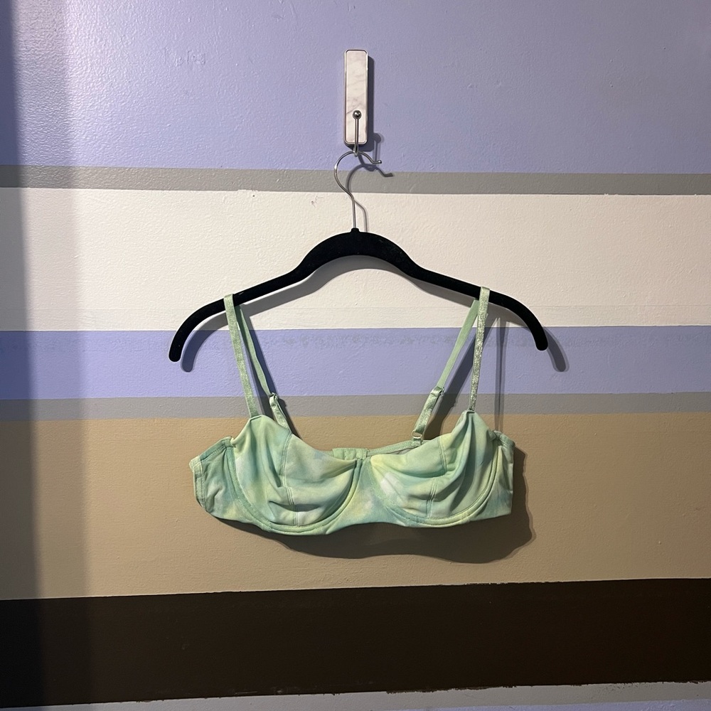 FUTURE COLLECTIVE bra